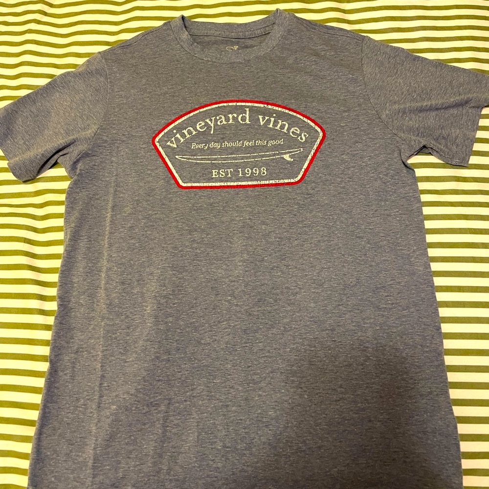 Vineyard Vines vintage style surf T shirt size youth medium